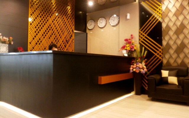 D'Holiday Hotel