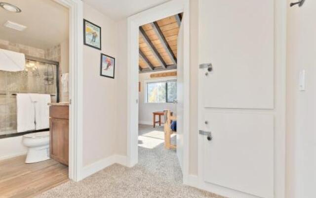 La Vista Blanc 69 by RedAwning
