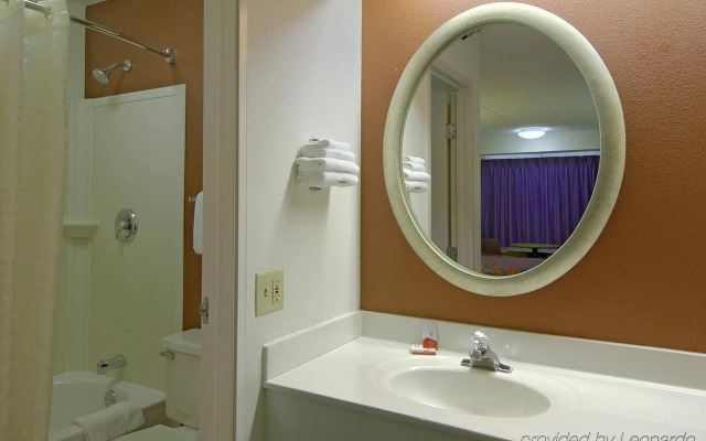 Red Roof Inn PLUS+ Chicago - Hoffman Estates