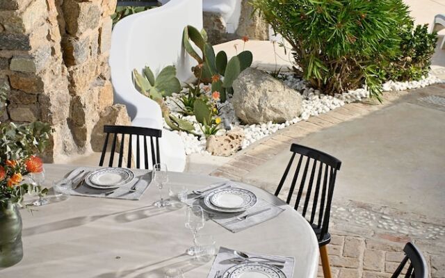 Paraga Scorpios Villa 2 7mins Walk to Beach by Calypso Sunset Villas