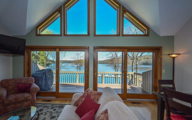 Majestic View 3 Bedroom Townhome