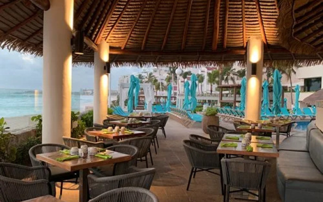 Club Solaris Cancún - 5 Nights, Cancún, Mexico