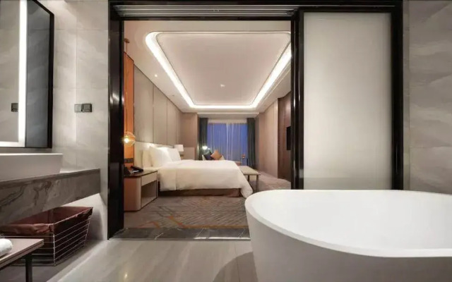 Voco Shanghai Hongqiao Hub, an IHG Hotel