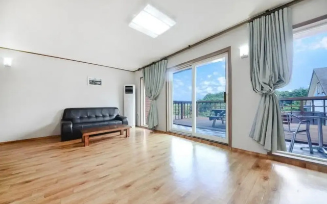 Yangyang Water Sol Valley Pension