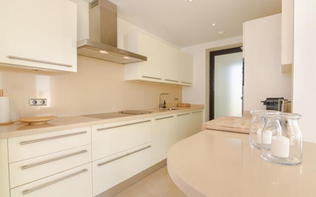 370766 - Luxurious Penthouse With Spa Area