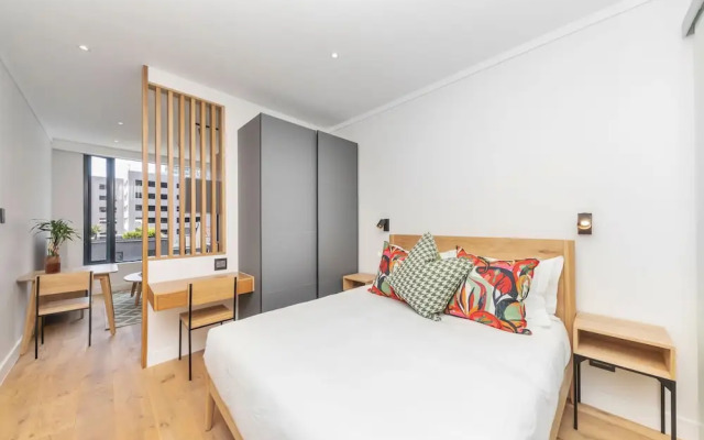 Studio With City Views