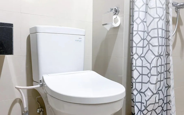 Warm And Elegant 2Br At The Kensington Royal Suites Apartment