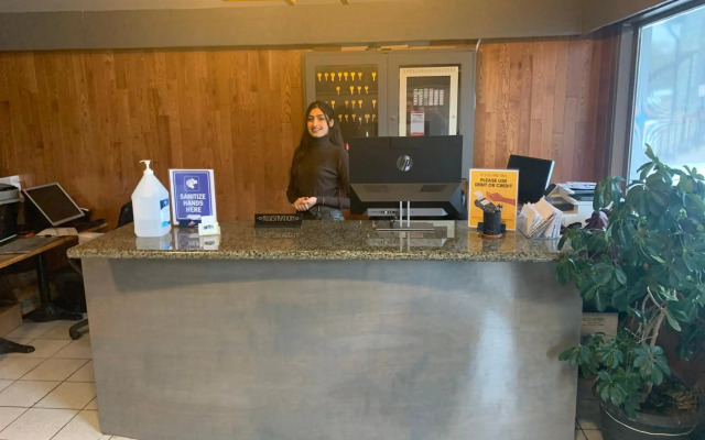 Stonehouse Motel and Restaurant