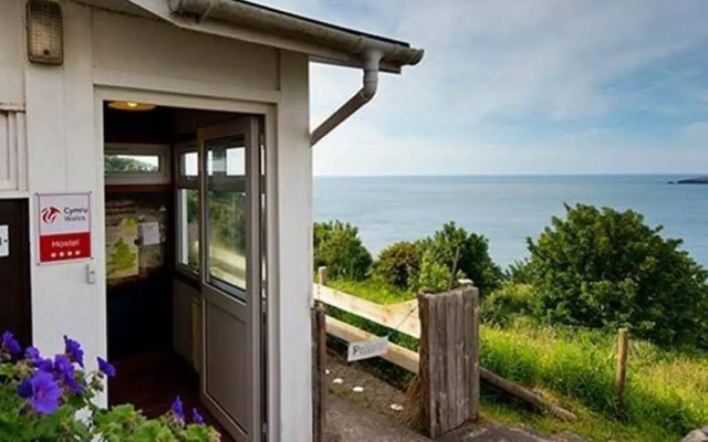 Hostel YHA Poppit Sands