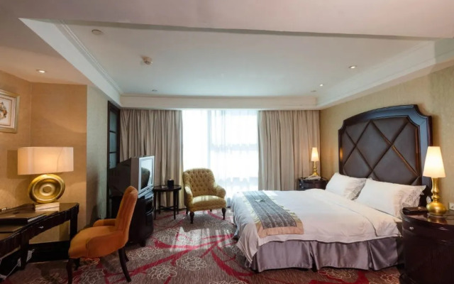 Royal Mediterranean Hotel