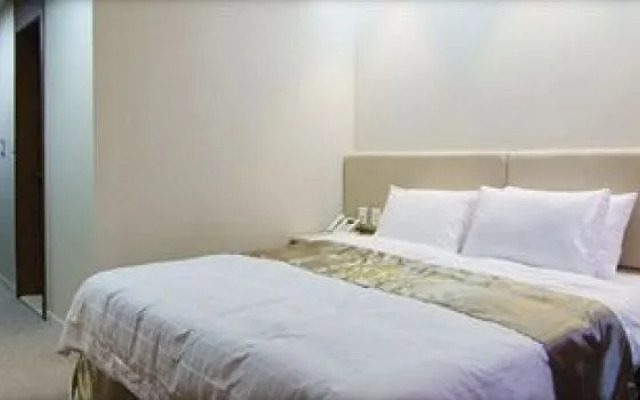 The Class 300 Condo