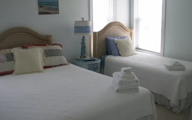 Sandbar Bed & Breakfast