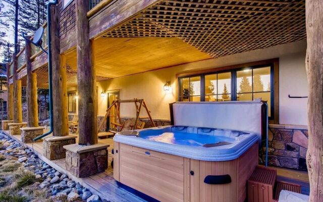 Paradise Meadow Lodge