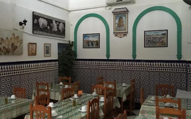 Hostal Sevillana I
