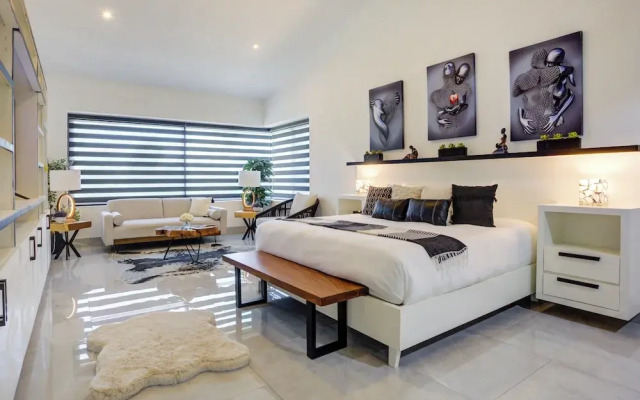 El Tigre Mariposa Villas