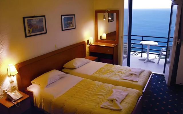 Kanelli Beach Hotel