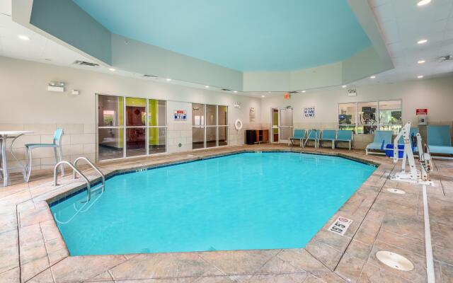 Holiday Inn Express Hotel and Suites Statesville, an IHG Hotel