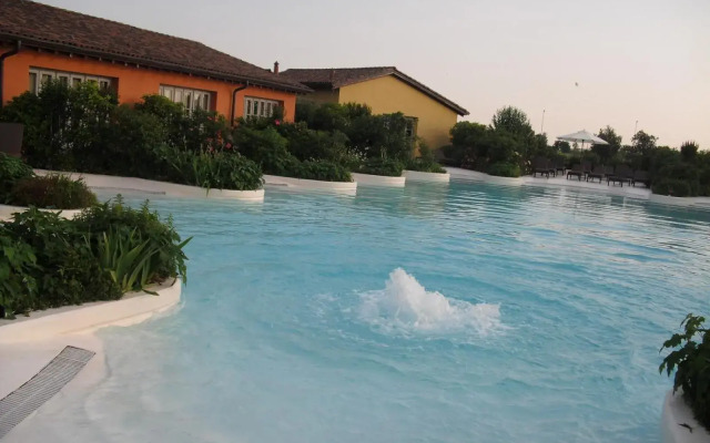 Joia Hotel & Luxury Apartments