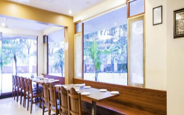 Jaffer Bhai's Brickland Hotel