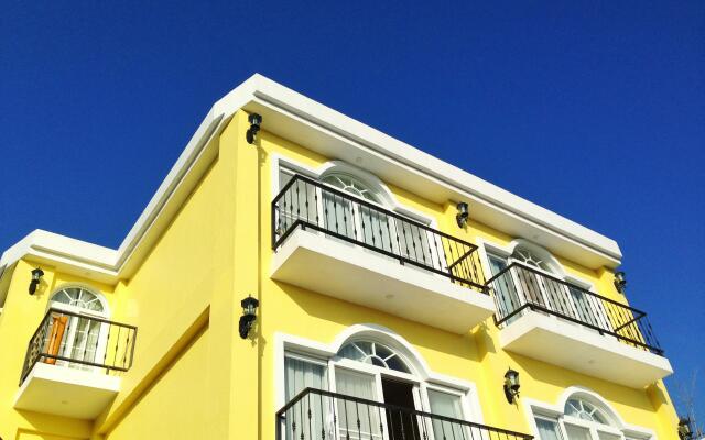 Spoondrift Hostal