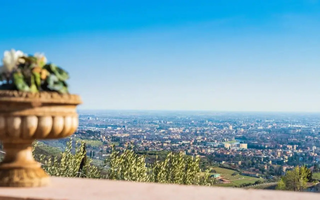 Villa Degli Ulivi 8 Emma Villas