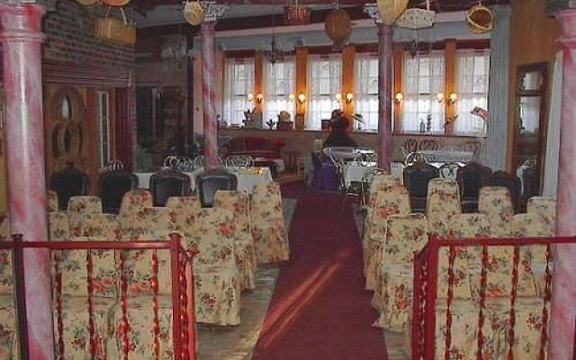 Bernadine's Stillman Inn