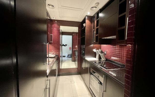 Amazing 1 Bedroom in Address Downtown