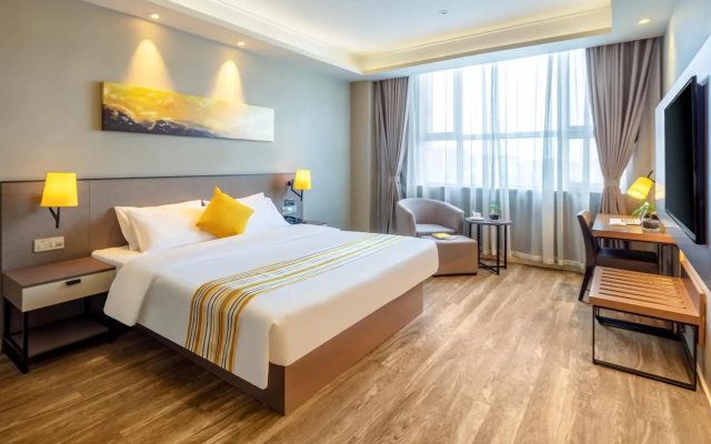 Homeinn Plus Hotel (Changzhi Bayi Square Weiyuanmen Middle Road)