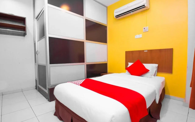 OYO 582 Hotel Walk Inn