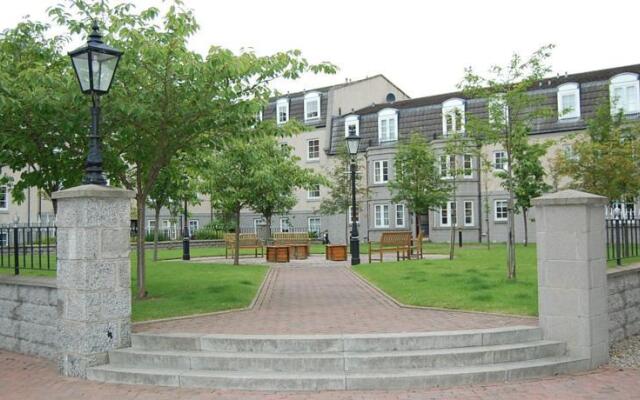 Langley Apartments - Fonthill Avenue