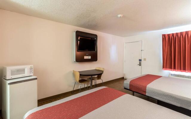 Motel 6 McMinnville