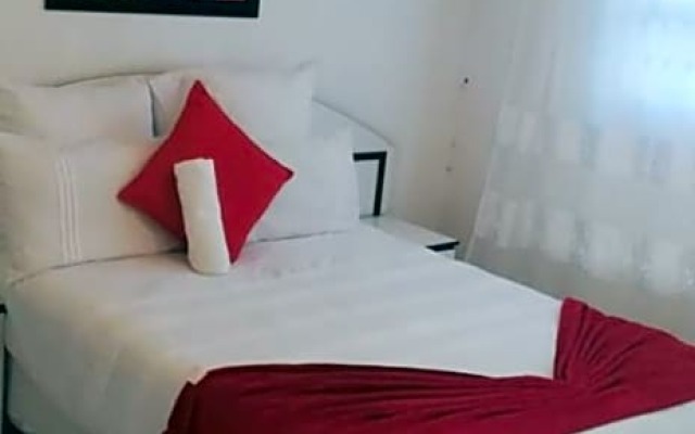 Sodwana Road Holiday Lodge