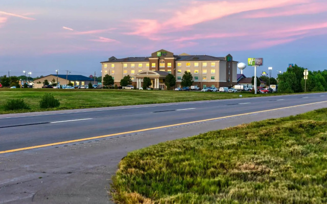 Holiday Inn Express Salinas by IHG