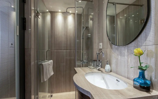 Hanoi Calista Hotel