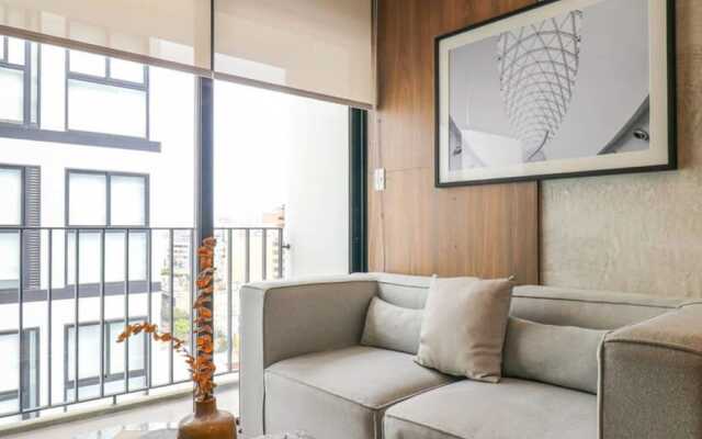 w Spectacular 2BR With Balcony in Miraflores
