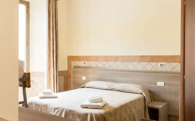 Hotel Alex Square