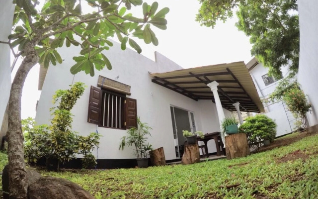Sasen villas - Polhena Beach