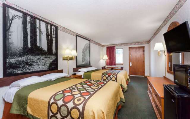 Super 8 by Wyndham Columbia SC / Ft. Jackson