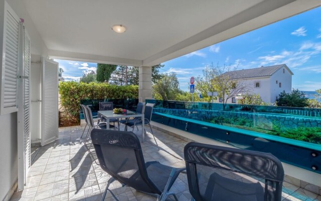 Amazing Apartment in Dramalj With 2 Bedrooms and Wifi