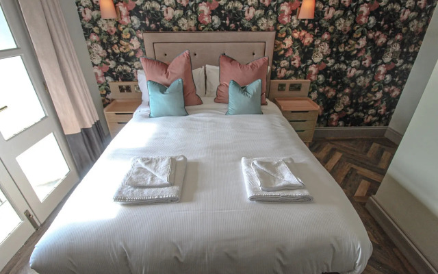 Pooley Bridge Inn