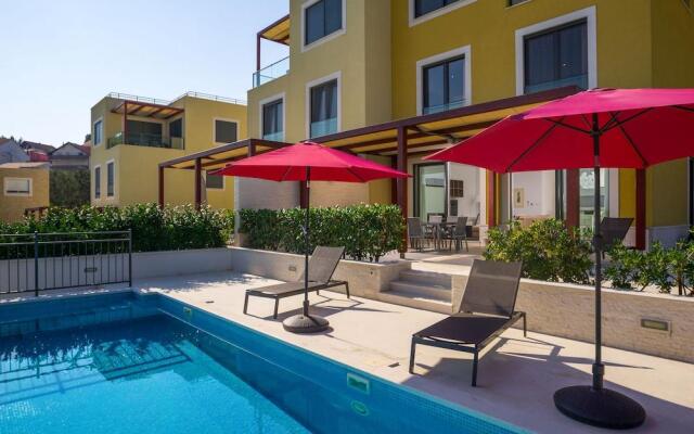 Acadia Beach Villas & Apartments Slatine