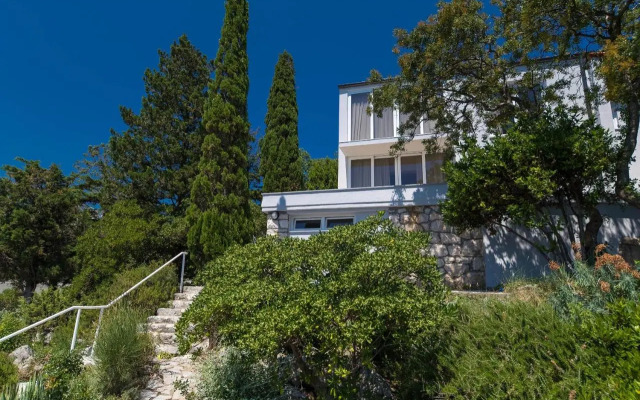 Mitan Accommodation