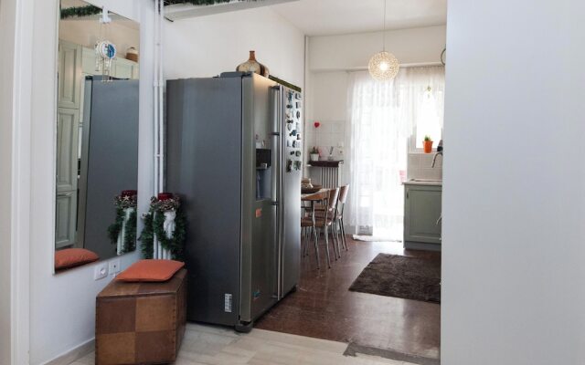 Urban Cosy 2 Bd Apt Near Metro w Balcony