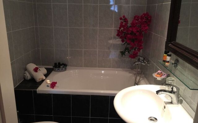 Aphrodite Hotel Syros
