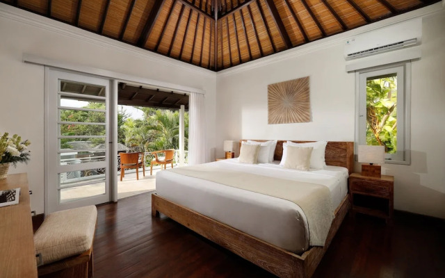 Villa Swarna by Nakula