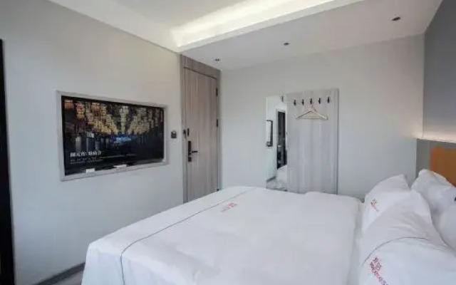 Xiyin Coffee Hotel (Baoshan High-speed Railway Station)