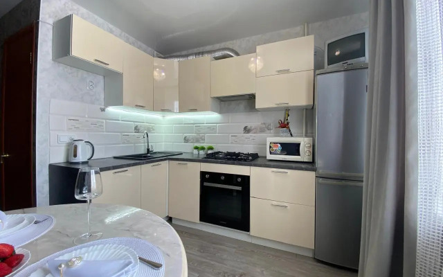 Пять Звёзд в микрорайоне Советский