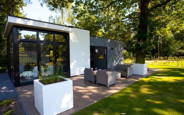 Holiday Park Home With Modern Charm