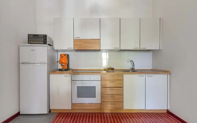 2507 Red Apartment by Barbarhouse