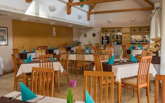 Club Hotel Fured